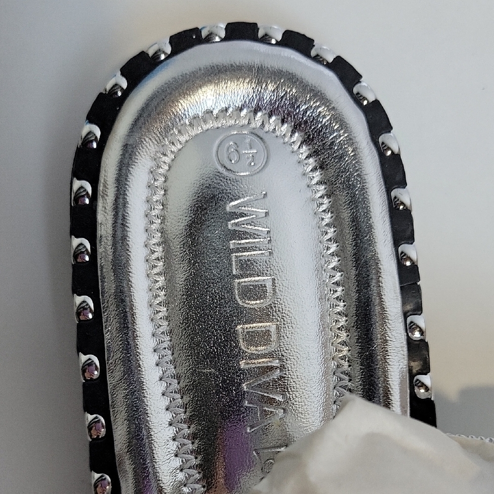 Wild Diva Lounge Hologram Women's Sandals - Picture 2 of 6